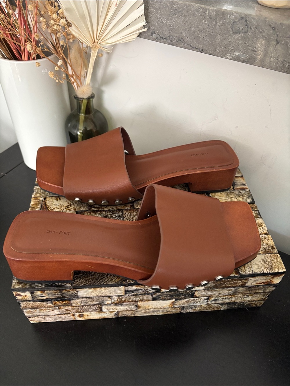 OAK + FORT (6) Square Toe Clog Wooden Mules Low Heel Metal Rivets Sandals Russet - Picture 9 of 16